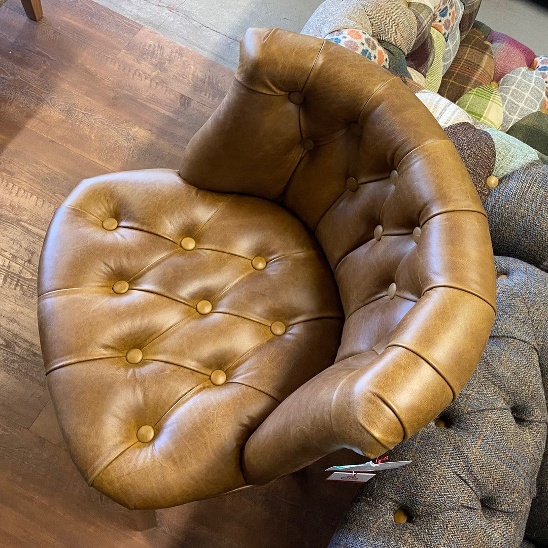 Parker Vintage Leather Buttoned Bar Stool - Choice Of Leathers & Legs - The Furniture Mega Store 